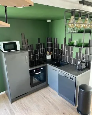 Duplex Proche Gare Vue Tour Perret Avec Parking Gratuit *